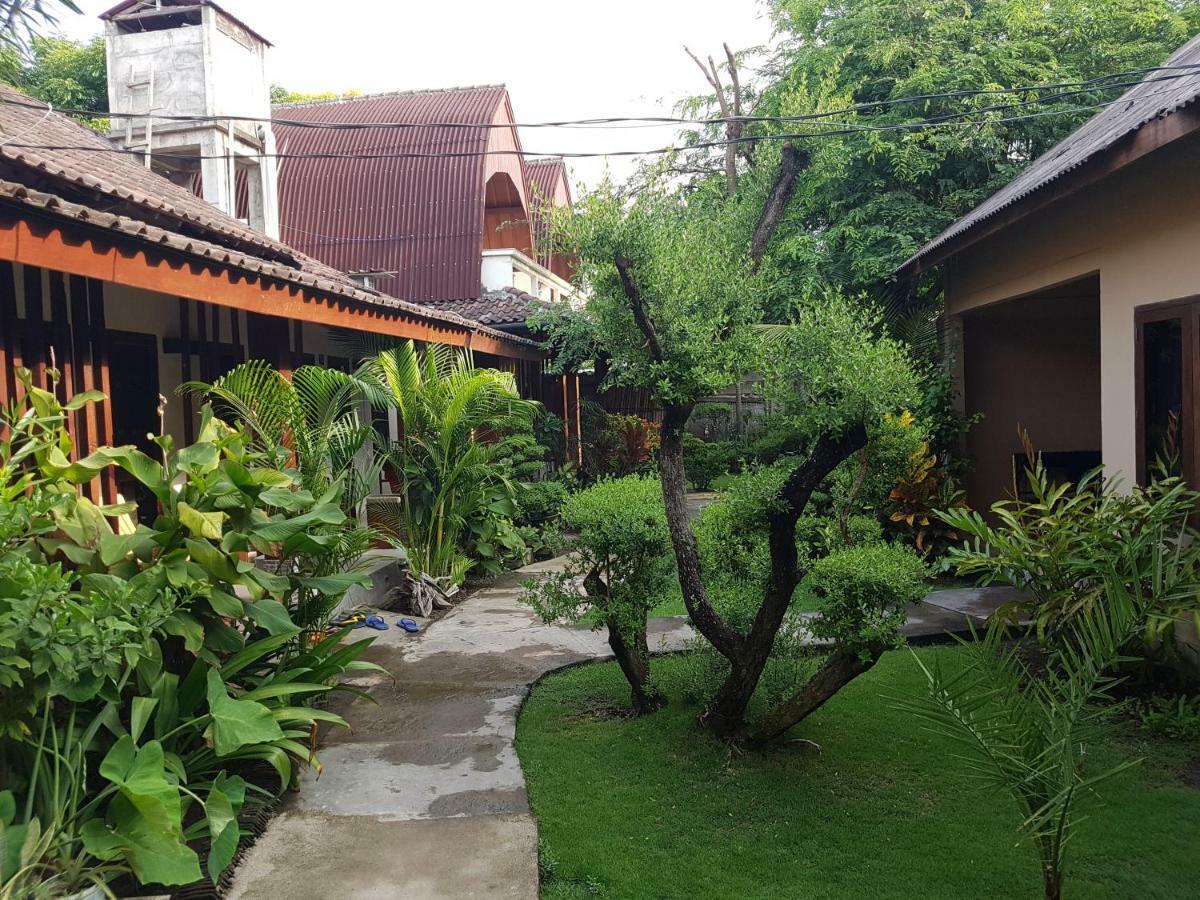 D'Gilian Bungalow Τζίλι Τραγουανγκάν Εξωτερικό φωτογραφία
